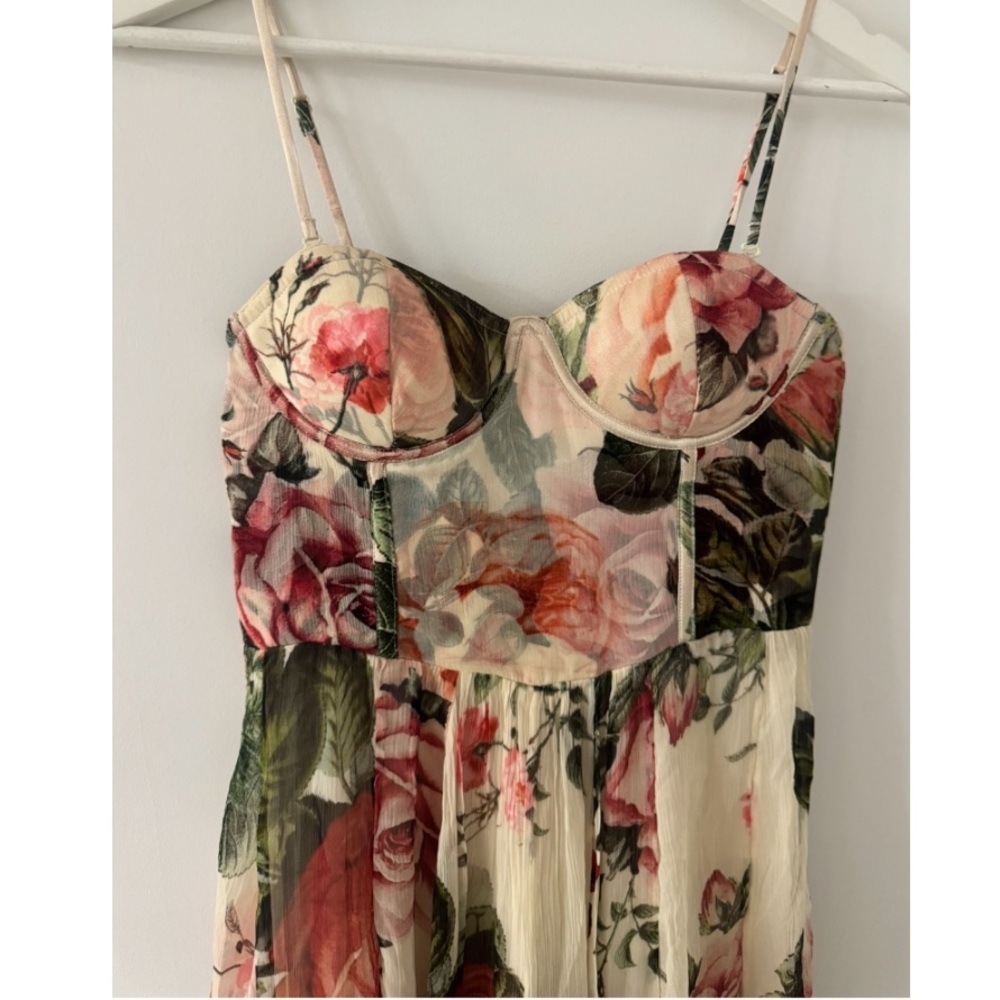 Hemant & Nandita Naaz Dress. - Picture 9 of 14